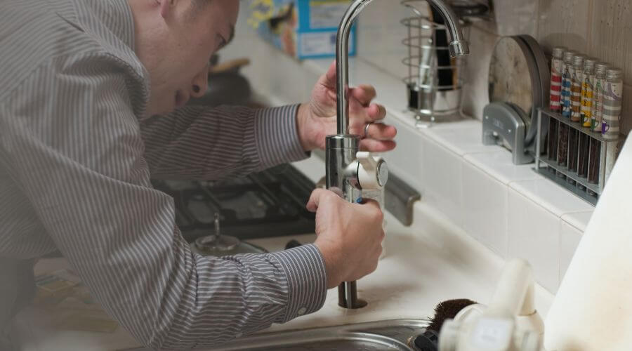 Local expert plumbing services in East Saint Louis, IL
